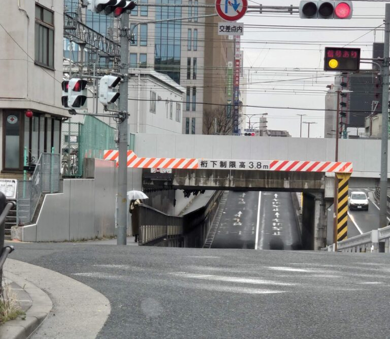 自衛隊　JR蘇我駅周辺の帰宅困難者約4000人の輸送支援を開始　記録的大雨の影響　千葉県知事が要請