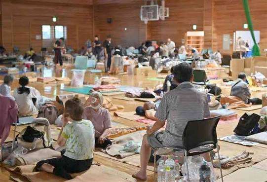 避難者の食生活、改善急務=調理できず「パン飽き飽き」―断水なお3万戸超・熊本地震