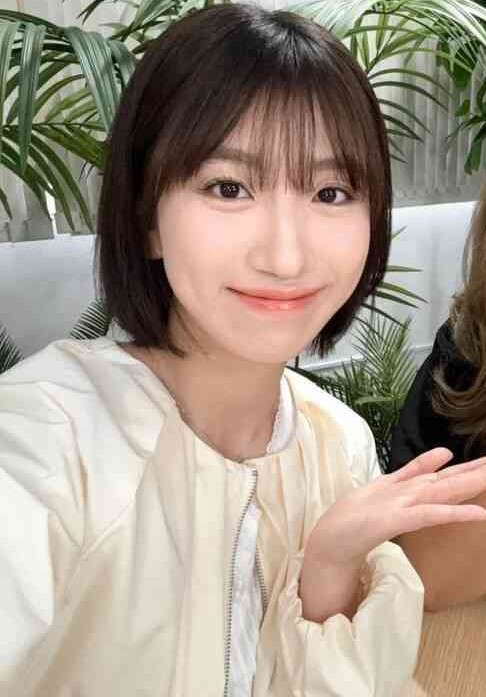 美奈子さんと一緒に写る家族写真