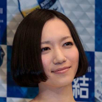 前髪なしの人