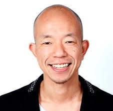 前髪なしの人