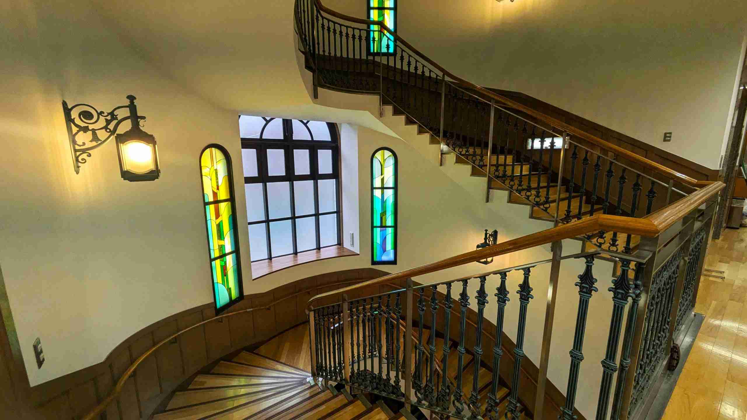 新しいお洒落な図書館が羨ましい
