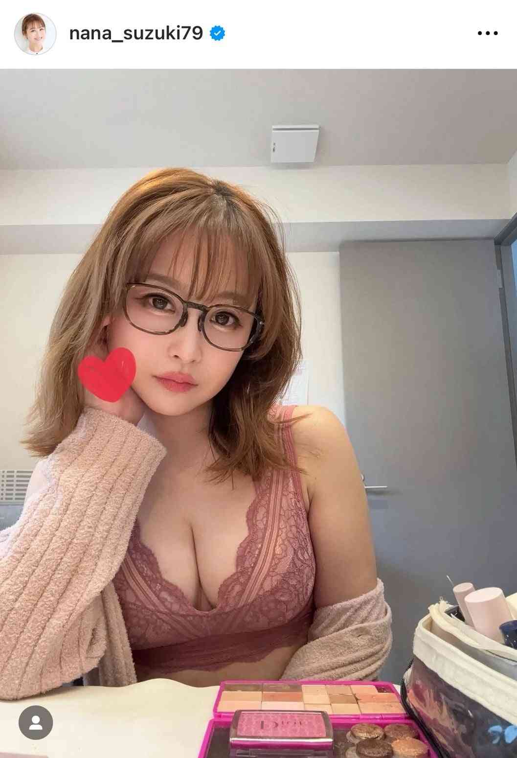 「目のやり場に困るわ」元バラエティ女王・鈴木奈々(38) 新幹線内での“バスト強調”私服が話題…テレビ露出激減も“3億円豪邸”の現在地