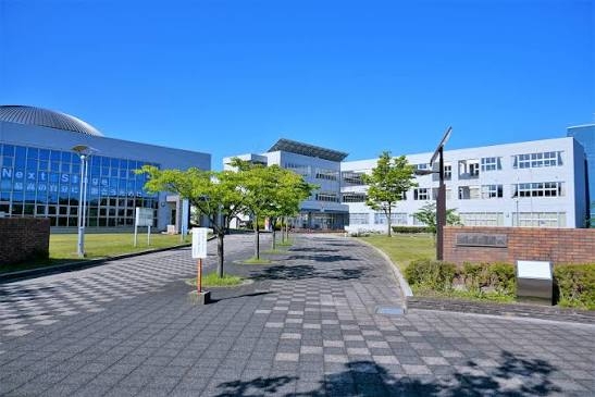 中等部・高等部がある附属校に高校から入学