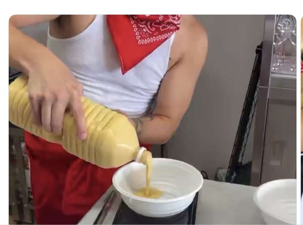 麻布十番祭り「蟹ラーメン」で76人体調不良、保健所「余った700食使い回した可能性」、店側は使い回しを否定「まだ原因分からない」