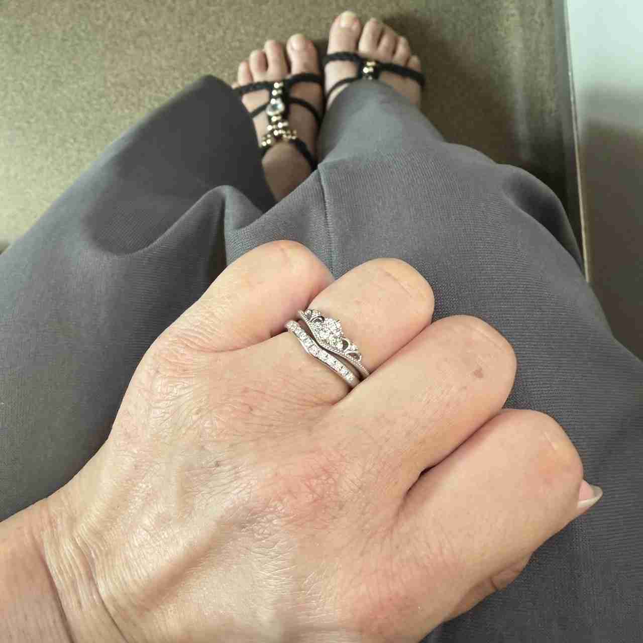婚約指輪、結婚指輪見せてください！！