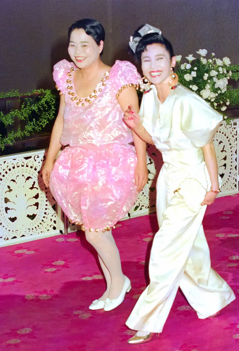 【画像】有名人のお団子ヘアが見たい