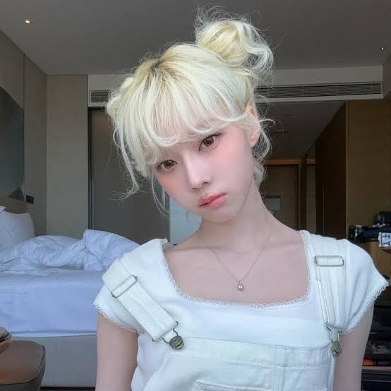 【画像】有名人のお団子ヘアが見たい