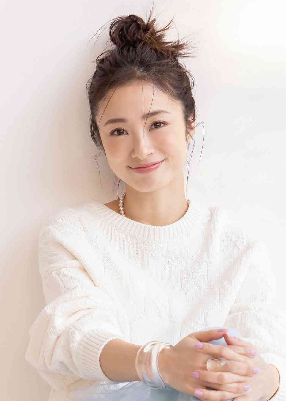 【画像】有名人のお団子ヘアが見たい