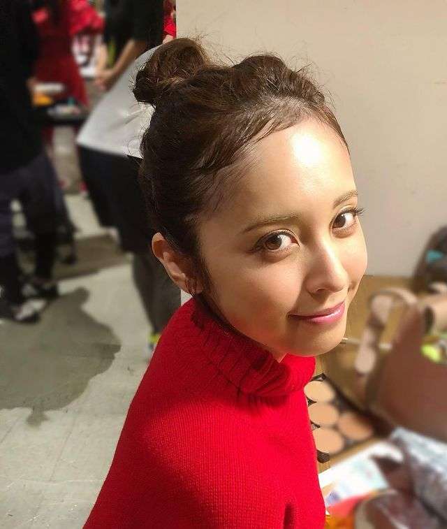 【画像】有名人のお団子ヘアが見たい