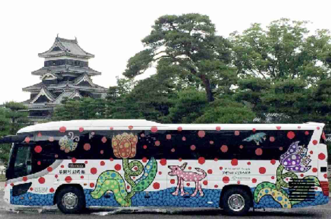 松本市の水玉バス