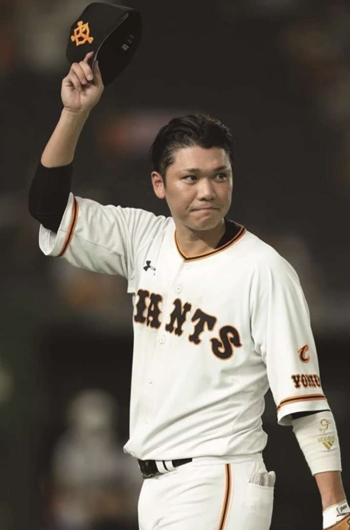 ラインを冷たく感じさせないためには