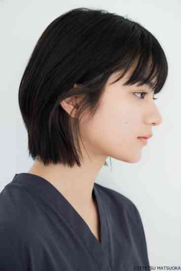 横顔が綺麗な有名人