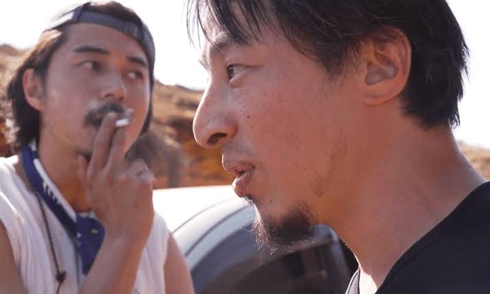 横顔が綺麗な有名人