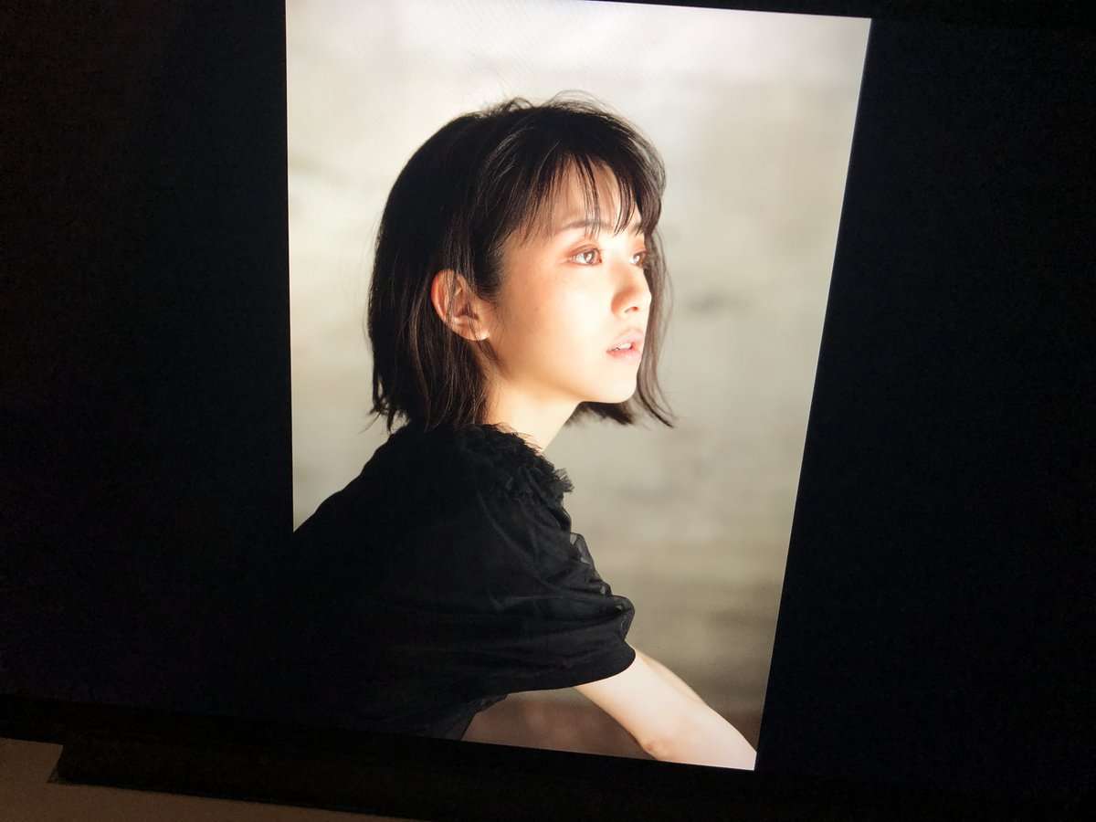 横顔が綺麗な有名人