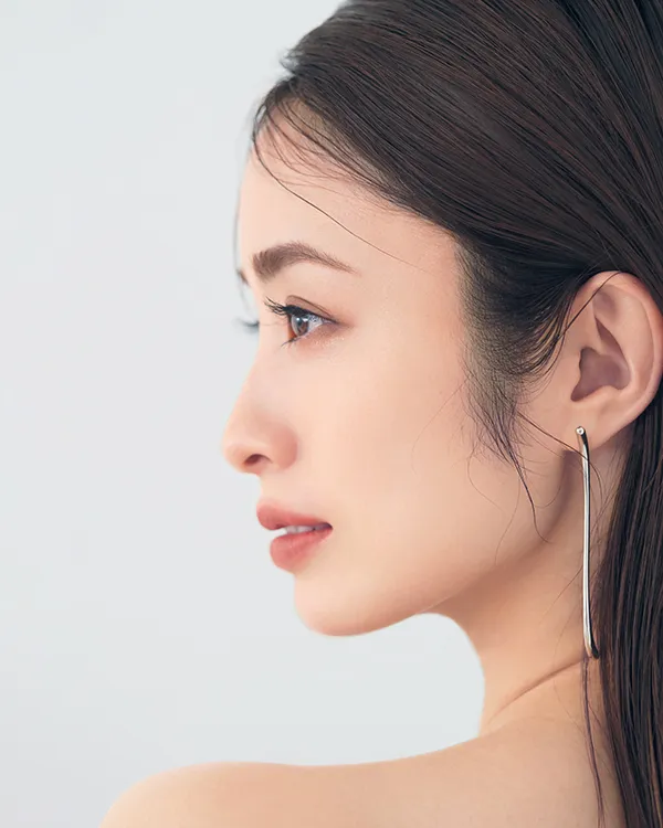 横顔が綺麗な有名人