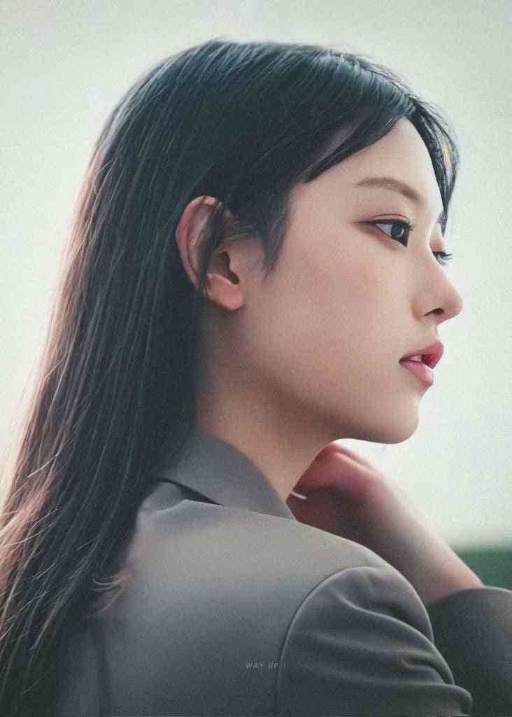 横顔が綺麗な有名人