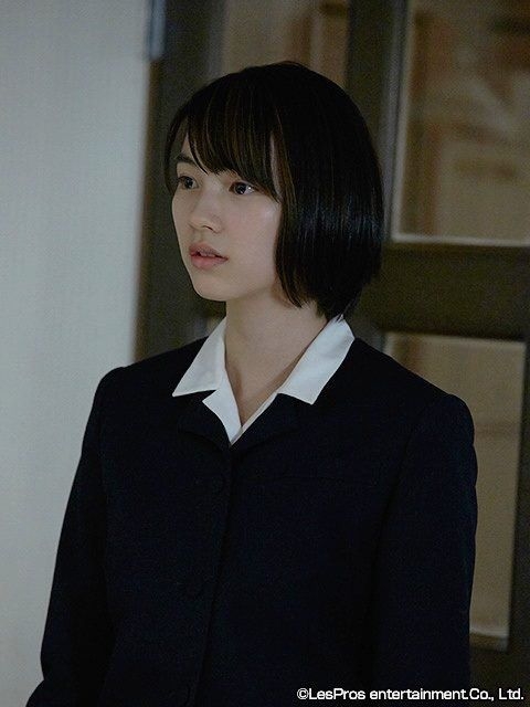 横顔が綺麗な有名人