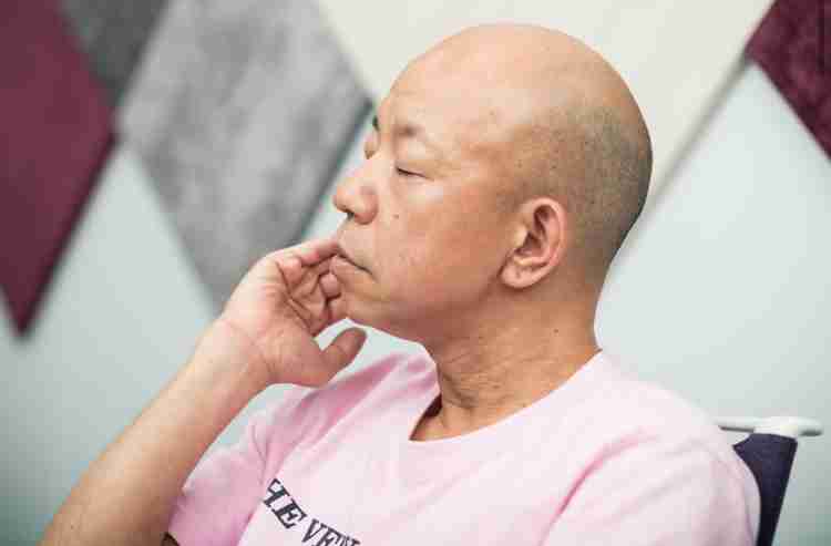 横顔が綺麗な有名人