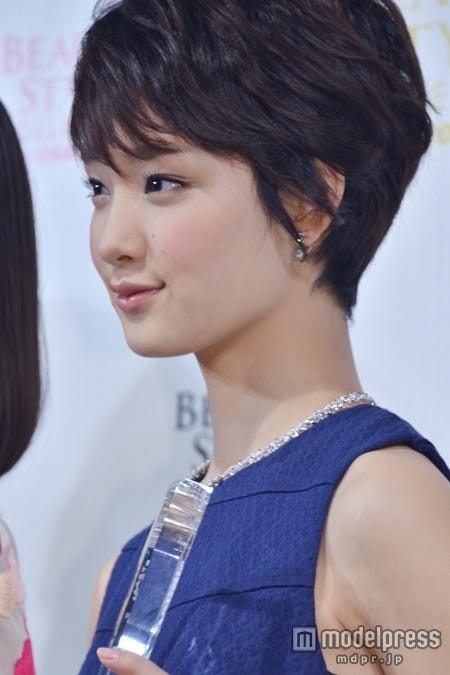 横顔が綺麗な有名人