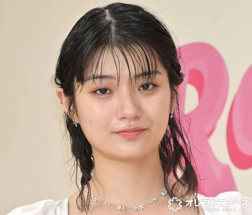 横顔が綺麗な有名人