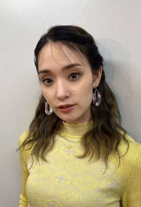 横顔が綺麗な有名人