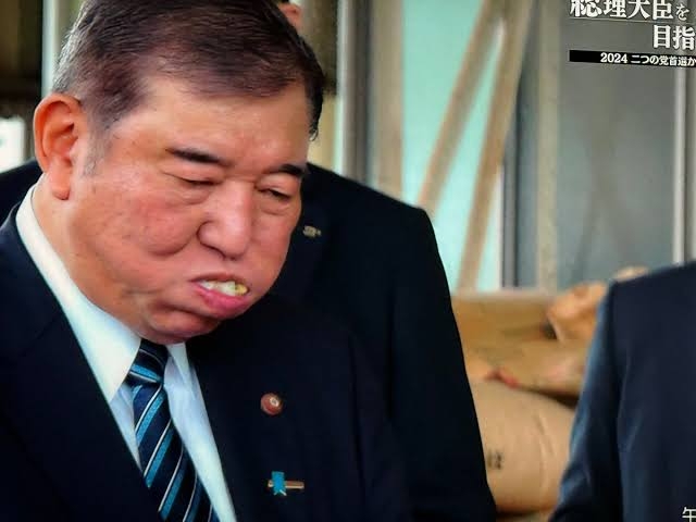 猛暑により「電車がすごいニオイ」「バスは地獄。マスク必須」「体臭どうにかして」厳しい声殺到。それでも