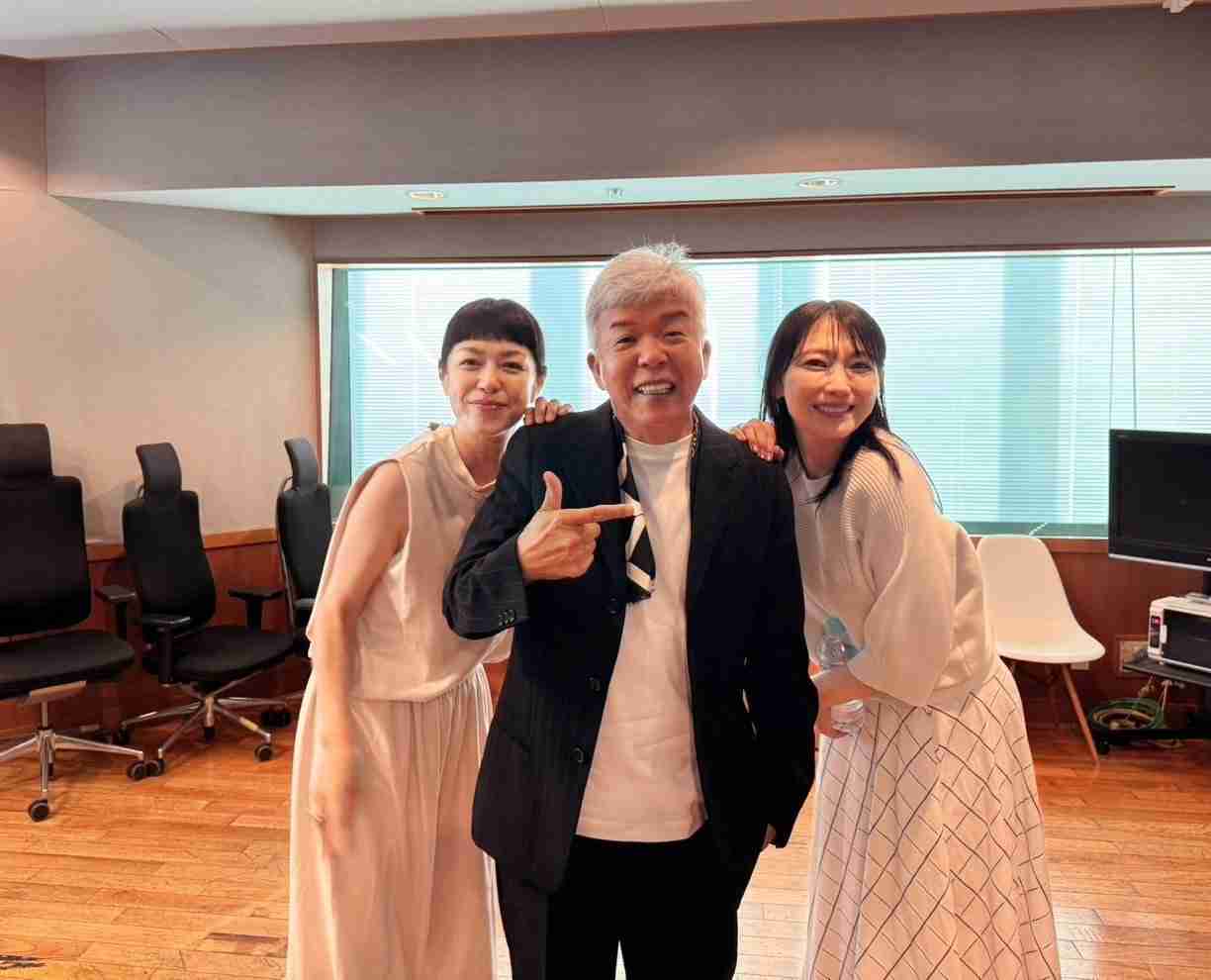 元モー娘。飯田圭織の最新近影に「顔違いすぎない!?」圧倒的“美魔女化”にファンも驚き