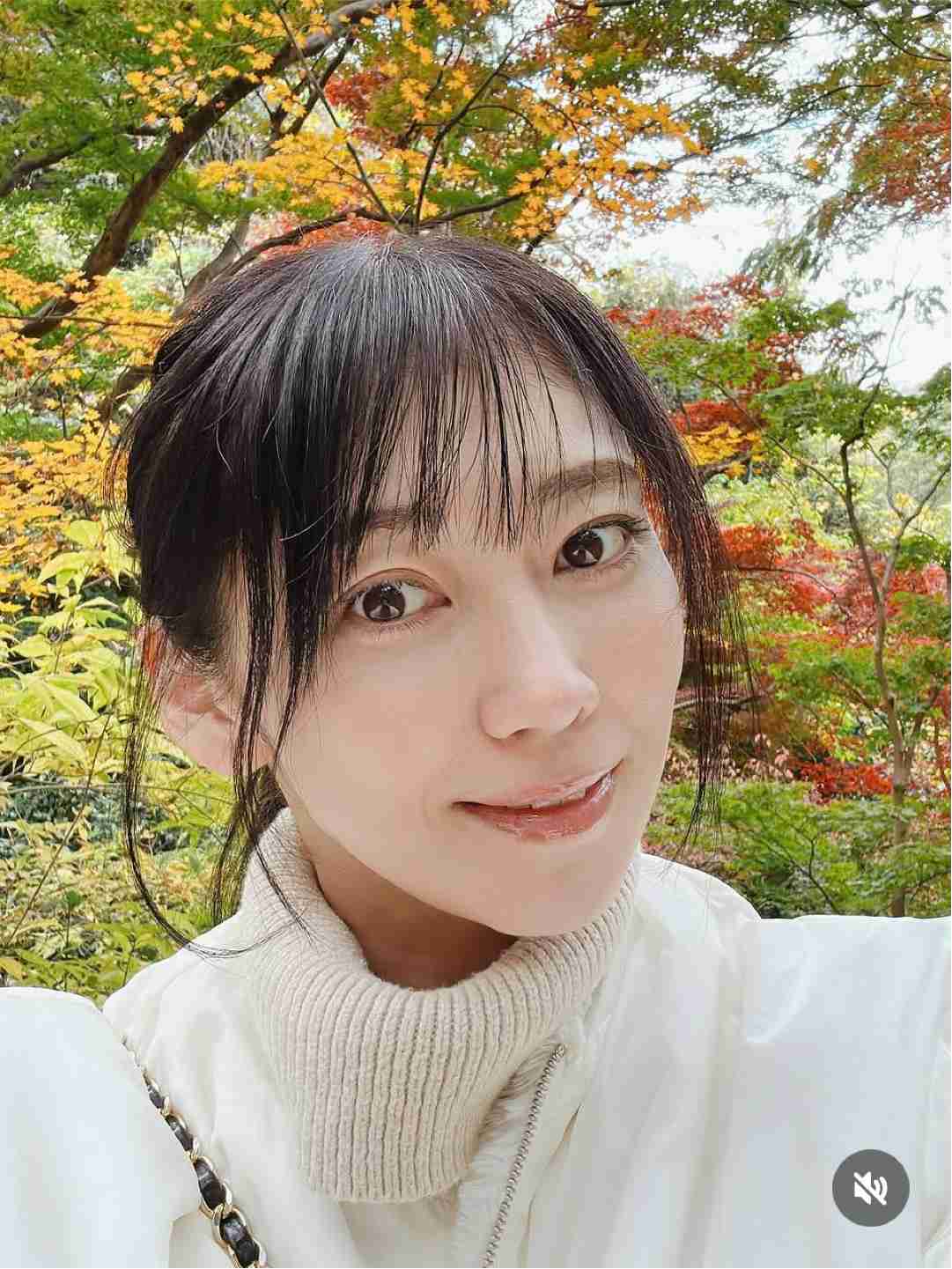 元モー娘。飯田圭織の最新近影に「顔違いすぎない!?」圧倒的“美魔女化”にファンも驚き