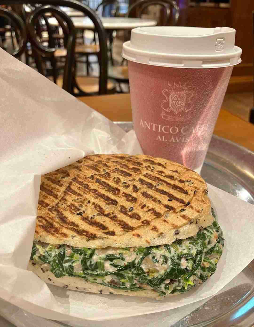 おすすめまたはお気に入りのイタリアンチェーンはどこですか？