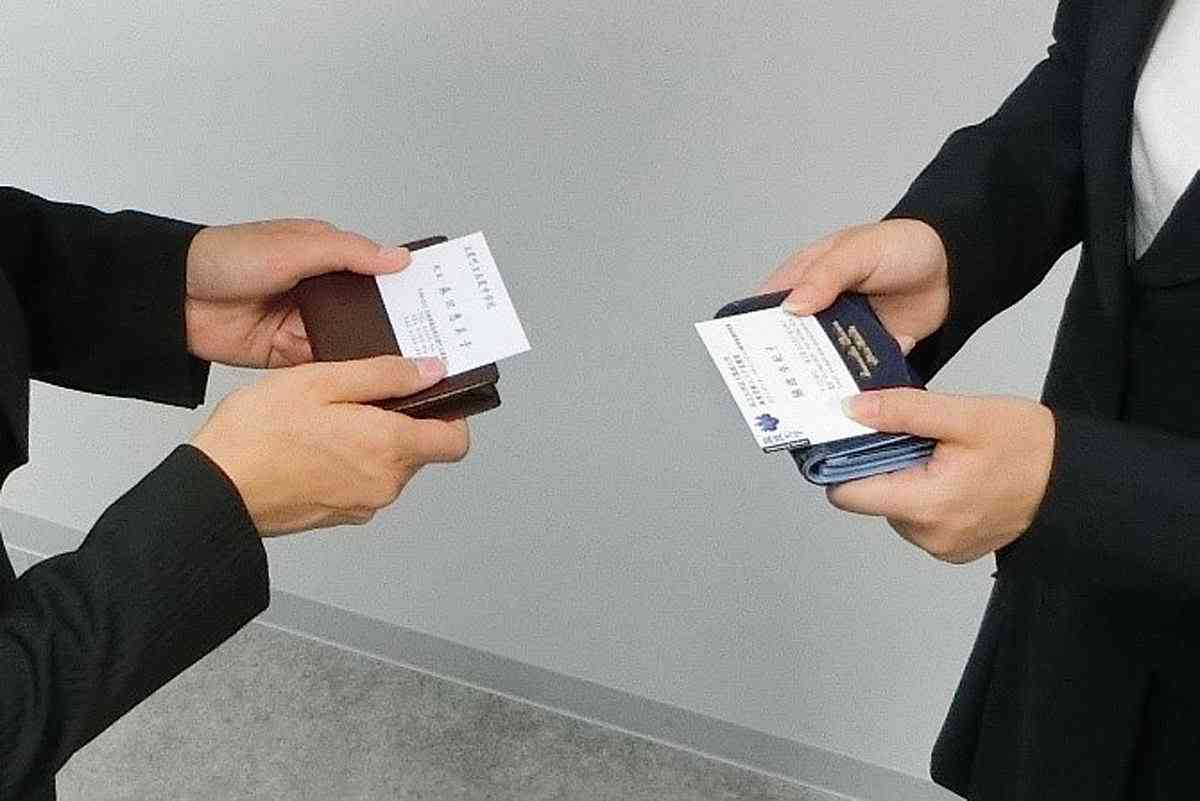 シール交換の楽しさを語る