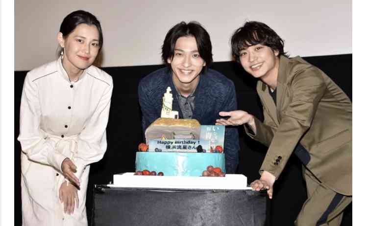 芸能人が誕生日を祝ってる画像を貼るトピ