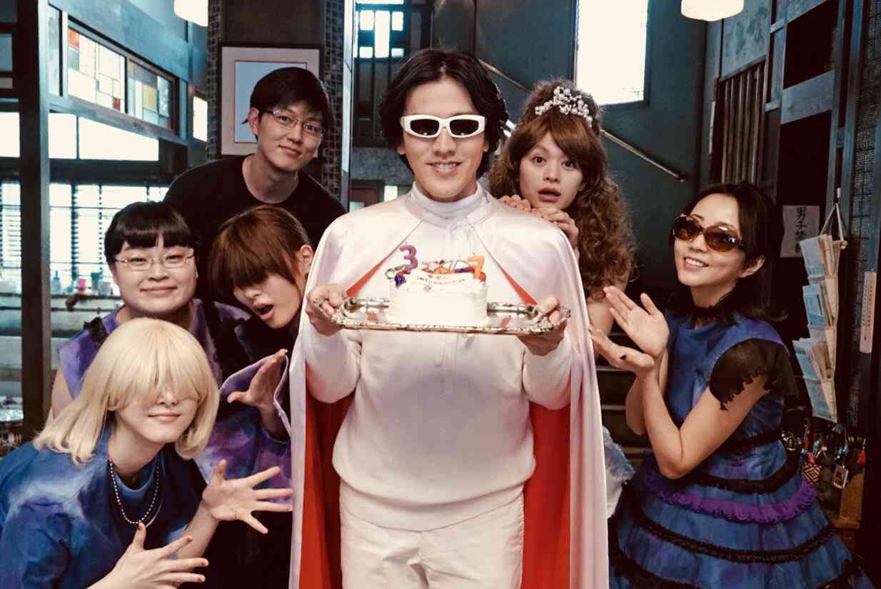 芸能人が誕生日を祝ってる画像を貼るトピ