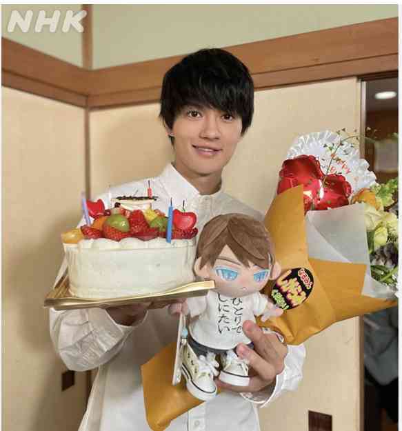 芸能人が誕生日を祝ってる画像を貼るトピ