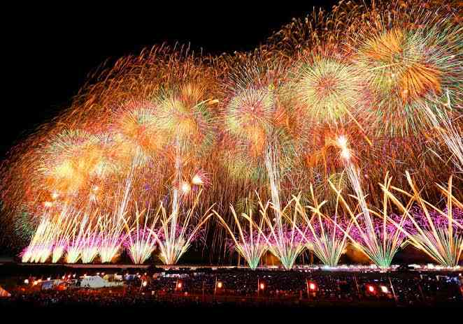 日本で有名な祭りの地に住んでいるにも関わらず、その祭りに行かない人