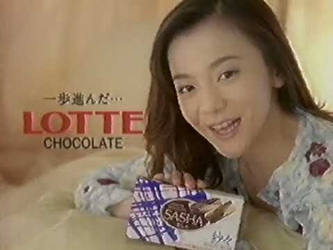 懐かしいパッケージを貼るトピ