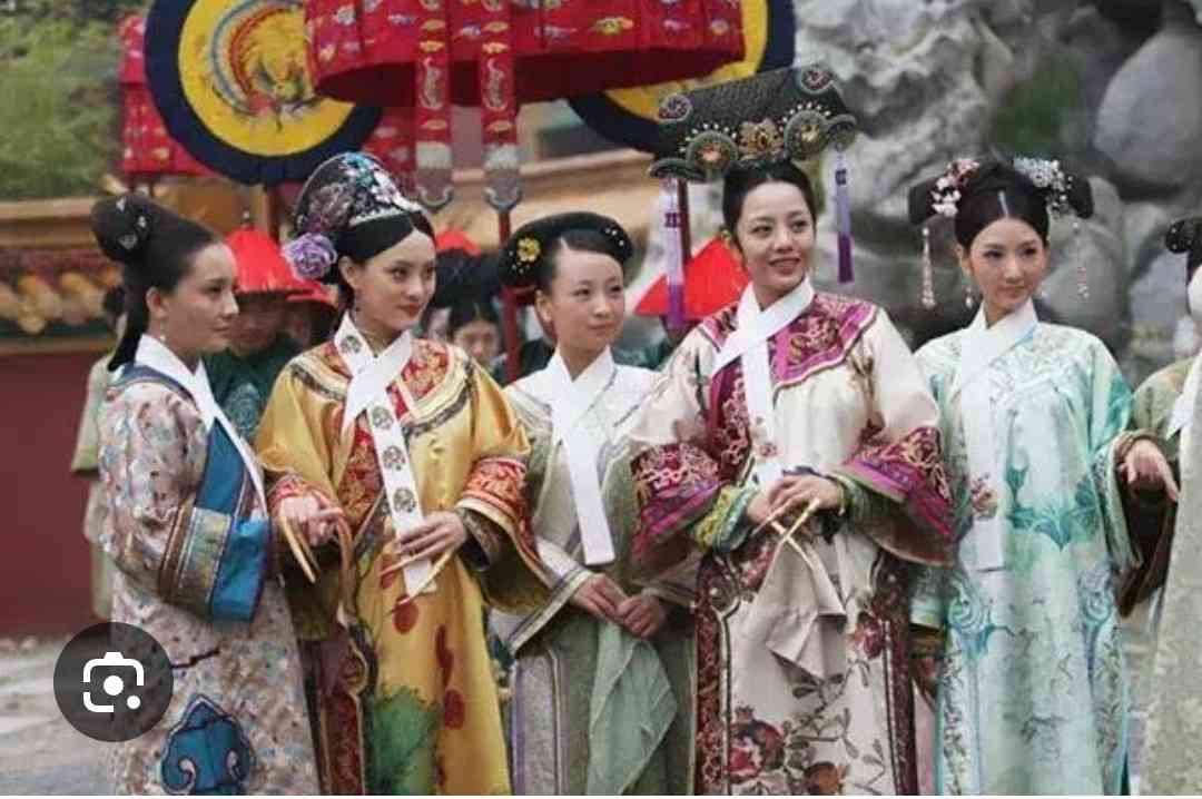 美しいと思う国の伝統衣装