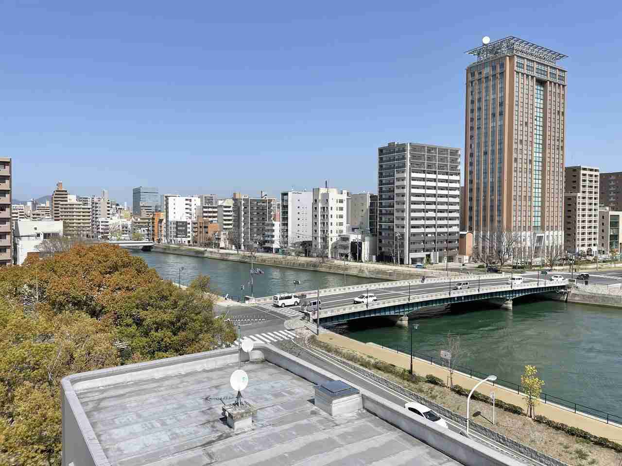 街の写真を貼って田舎か田舎ではないか判定してもらうトピ