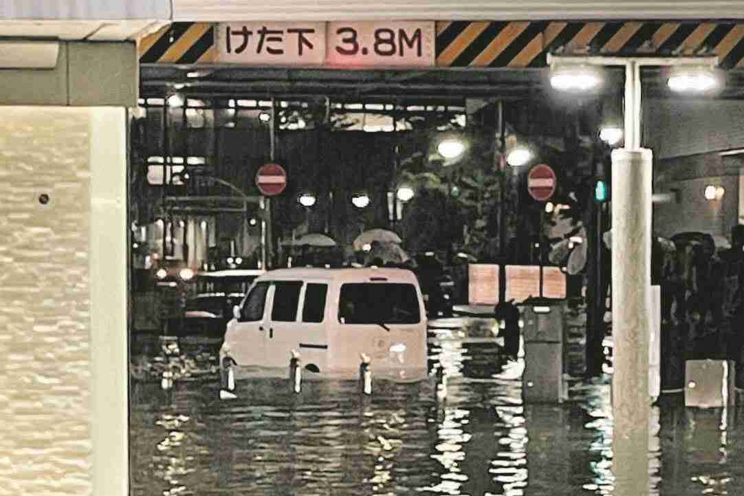 冠水した道路で車内に閉じ込め 高齢女性が心肺停止 千葉・柏市
