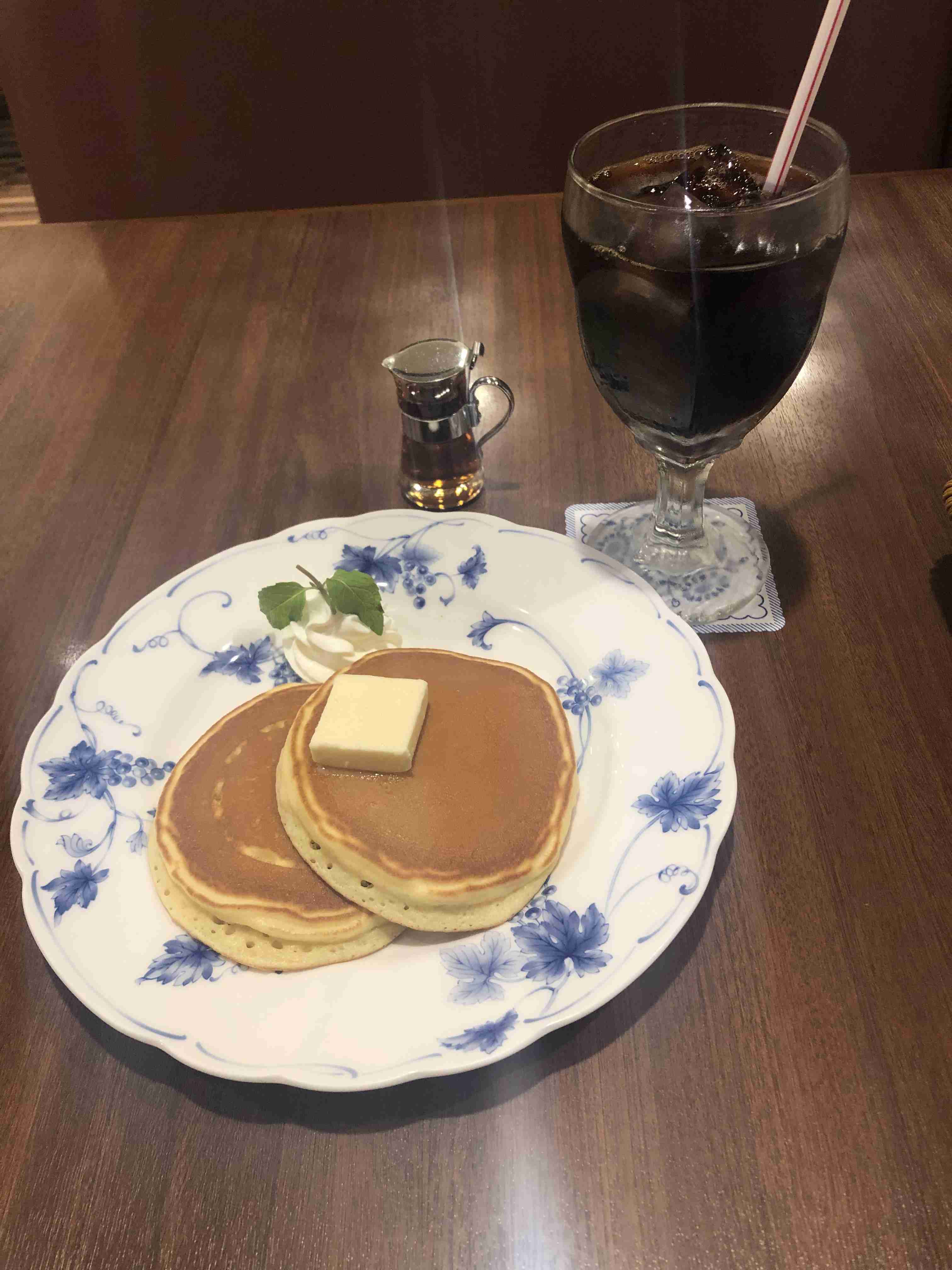 郊外や田舎のレトロな雰囲気の喫茶店が好きな人