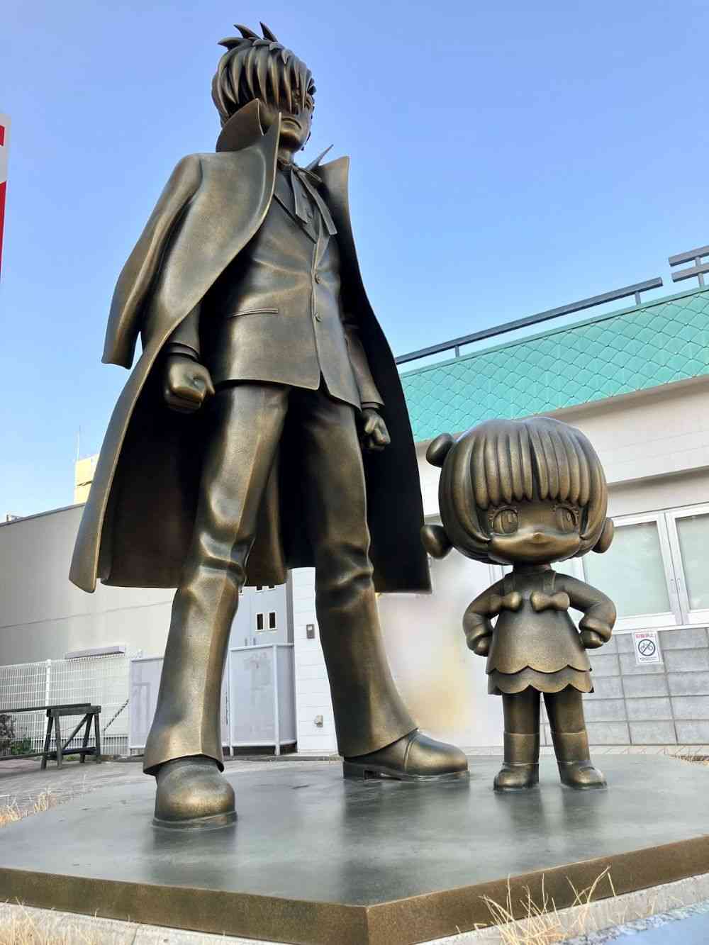 キャラクターの銅像が見たい！