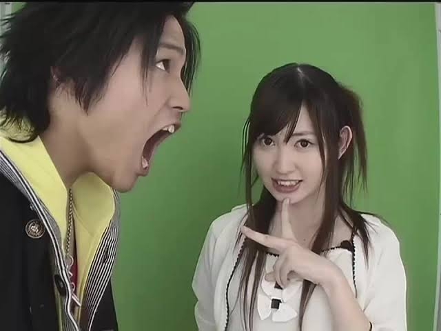 小嶋陽菜、名作エアジョーダン合わせた“90年代”コーデに「コンコルド!」「当時履いてたなー」