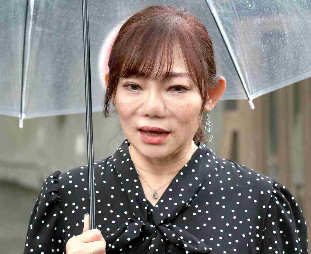 他人に「目、整形してる?」と声に出して疑う人を注意したら「アナタも整形してるんじゃないの?」と言われました。