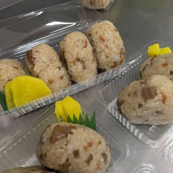 おにぎり弁当の画像が見たい