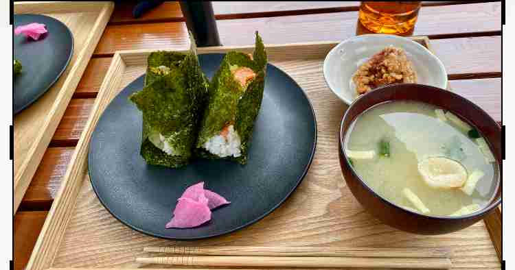 おにぎり弁当の画像が見たい