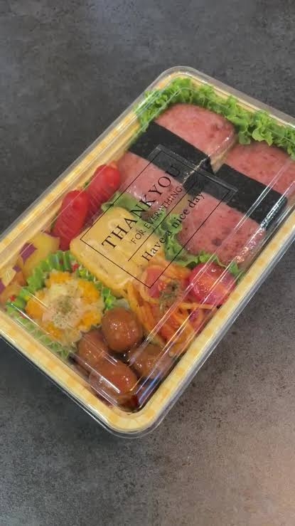 おにぎり弁当の画像が見たい
