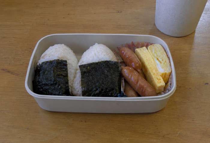 おにぎり弁当の画像が見たい