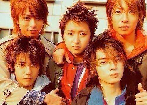 嵐が国民的アイドルに上り詰めれた理由を考えたい
