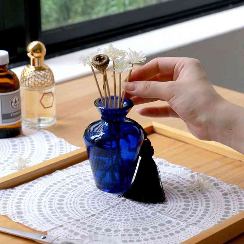 使い切った香水瓶の活用法