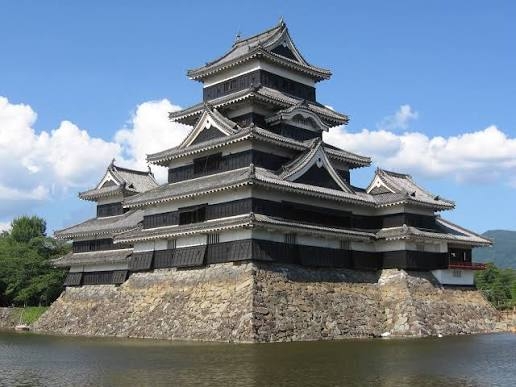 好きなお城の画像貼って